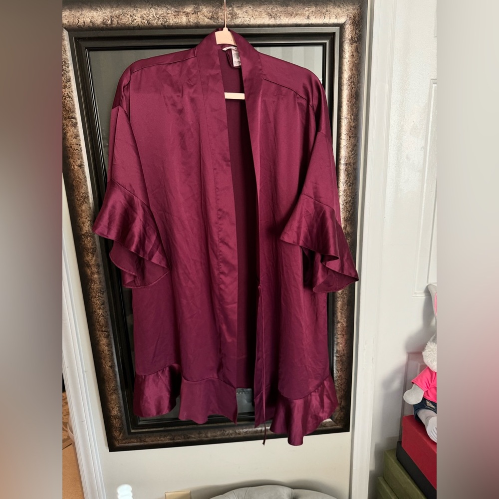 Victoria secret robe size M/L In excellent condition. - Picture 4 of 8